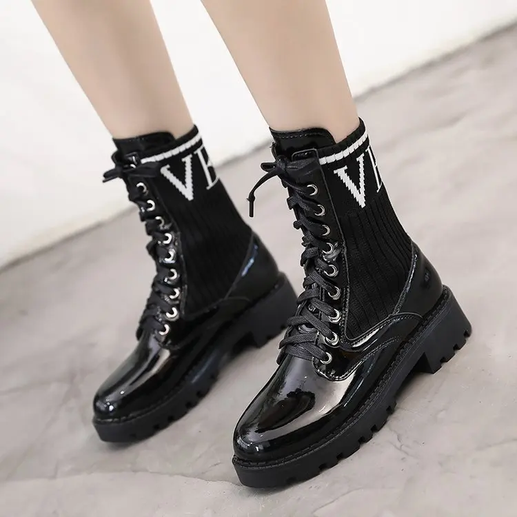 

Casual fashion Martin boots female 2019 new autumn net red wild thick with college wind socks boots locomotive short boots tide