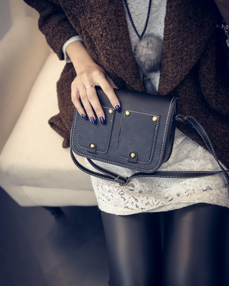 

2016 New Style Retro Square Sling Bag Europe And America Fashion Bag Cover Rivet Double Bib Bag Women's Shoulder Oblique WOMEN'S