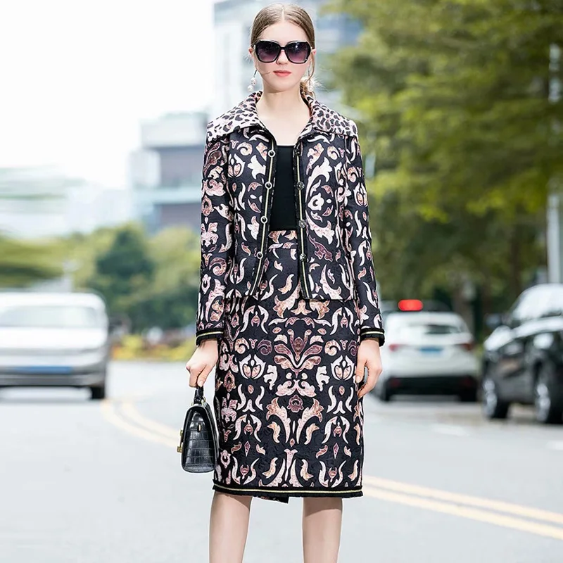 VERDEJULIAY Runway Jacquard Kantoor Dame Twinset Vrouwen Spliced Leopard Turn-Down Kraag Korte Top + Vintage Print Midi Rok pak VERDEJULIAY Runway Jacquard Kantoor Dame Twinset Vrouwen Spliced Leopard Turn-Down Kraag Korte Top + Vintage Print Midi Rok pak