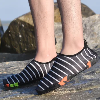 

2020 Summer New Style Couples Swimming Shoes Anti-slip Stripes Beach Diving Casual Outdoor Wading Upstream Shoes