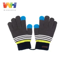 Корейские детские перчатки для мальчиков, полосатые вязаные перчатки с сенсорным экраном и пятью пальцами, Детские Зимние теплые Висячие веревочные варежки