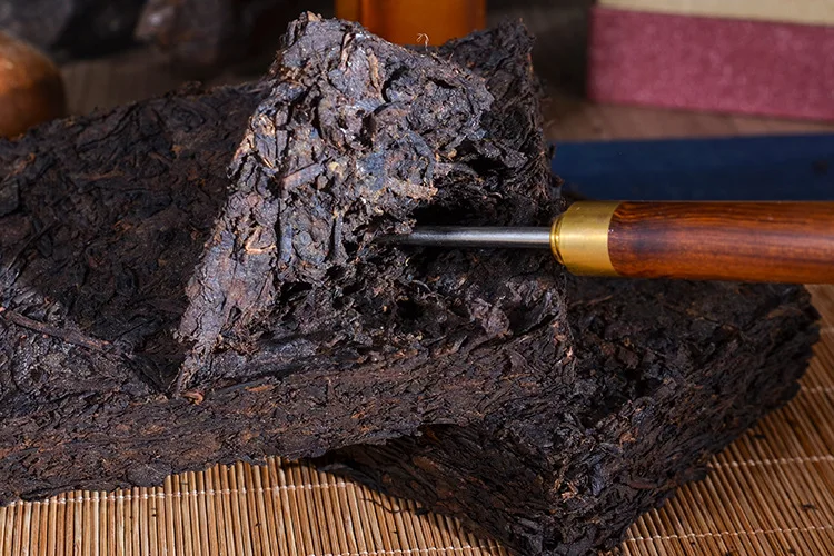 250g China Yunnan Ripe pu'er Pu'er Tea Menghai large leaf species Tea Tea Premium Cooked Tea Cake Lost Weight Green Food