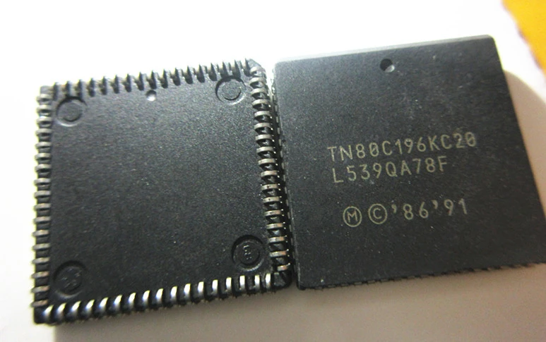 10 шт в упаковке, новая N80C196KC20 EE80C196KC20 PLCC