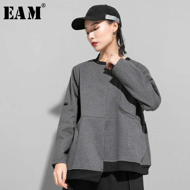 

[EAM] Women Gray Asymmetrical Split Big Size T-shirt New Round Neck Long Sleeve Fashion Tide Spring Autumn 2020 1R421