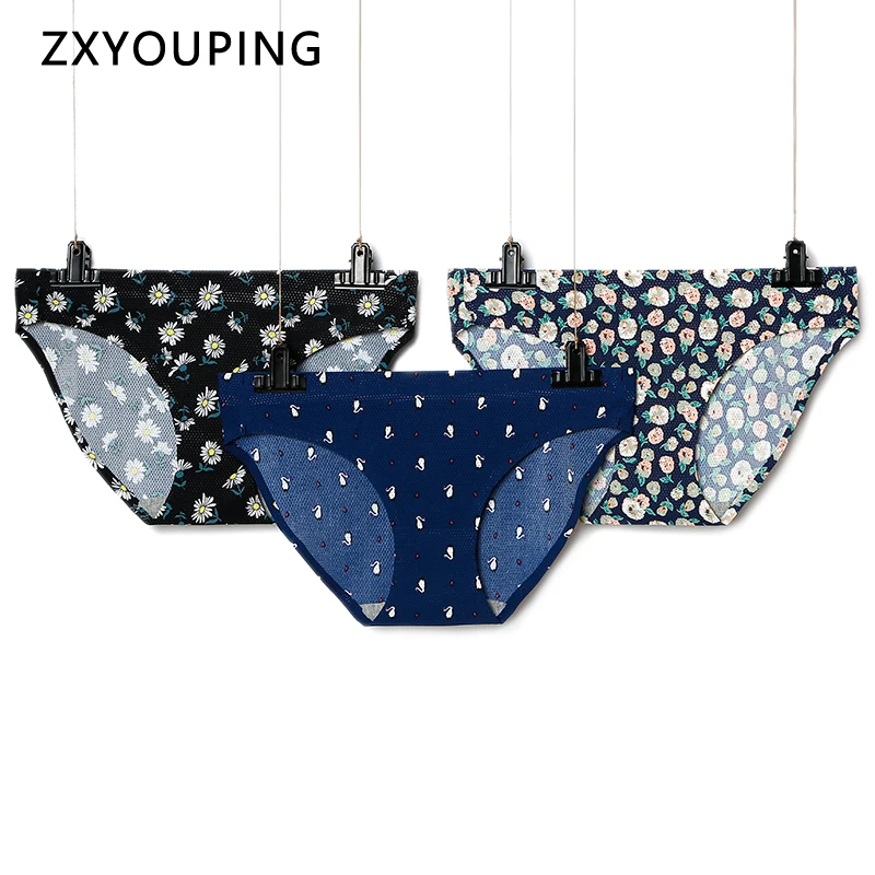 

2Pcs/lot Seamless Panties Ice Silk Print Sexy Briefs for Women Underwear Full Back low-Rise Lingerie Female XS-L US Size Large