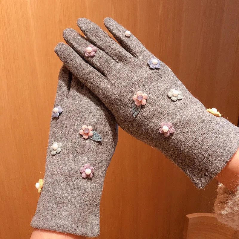 Winter Female Gloves Women Sweet flower warm mittens New Popular Design Ladies Wool Solid Gloves outdoor