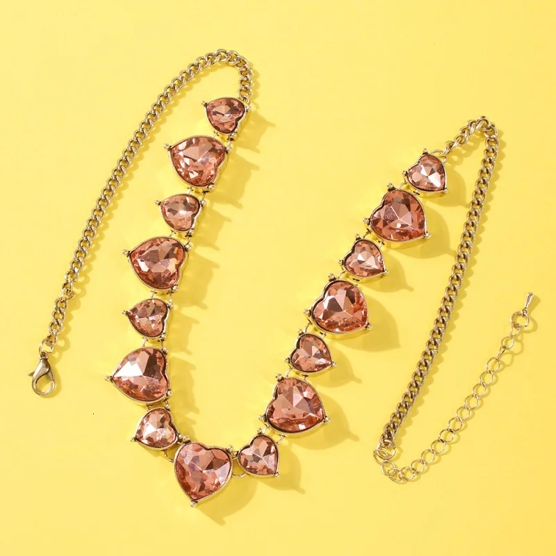 Sexy red lipaevi Turkish eyes Necklace imitation pearl choker for women's fashion accessories