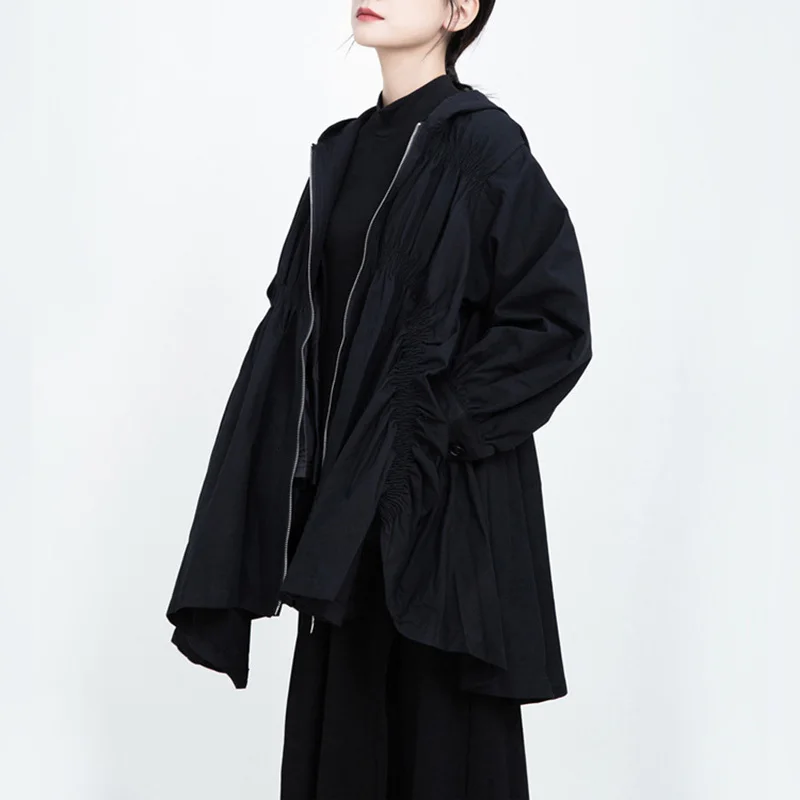 [EAM] Свободная черная плиссированная куртка с разрезом большого размера, новая женская куртка с капюшоном и длинным рукавом, модное пальто, Осень-зима, 1K174