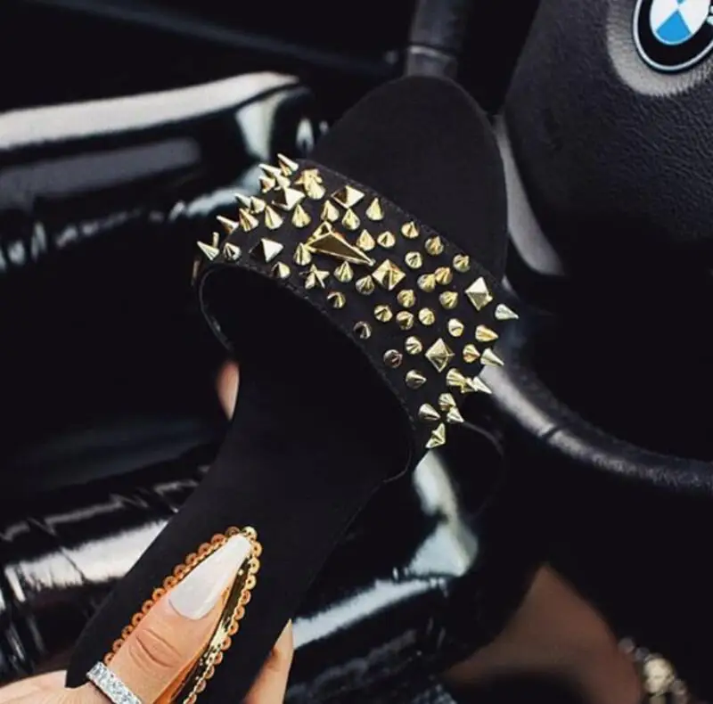 Sandalias de verano para mujer con remaches recortadas para damas sandalias de forma plana para vaciones al aire libre diaposi