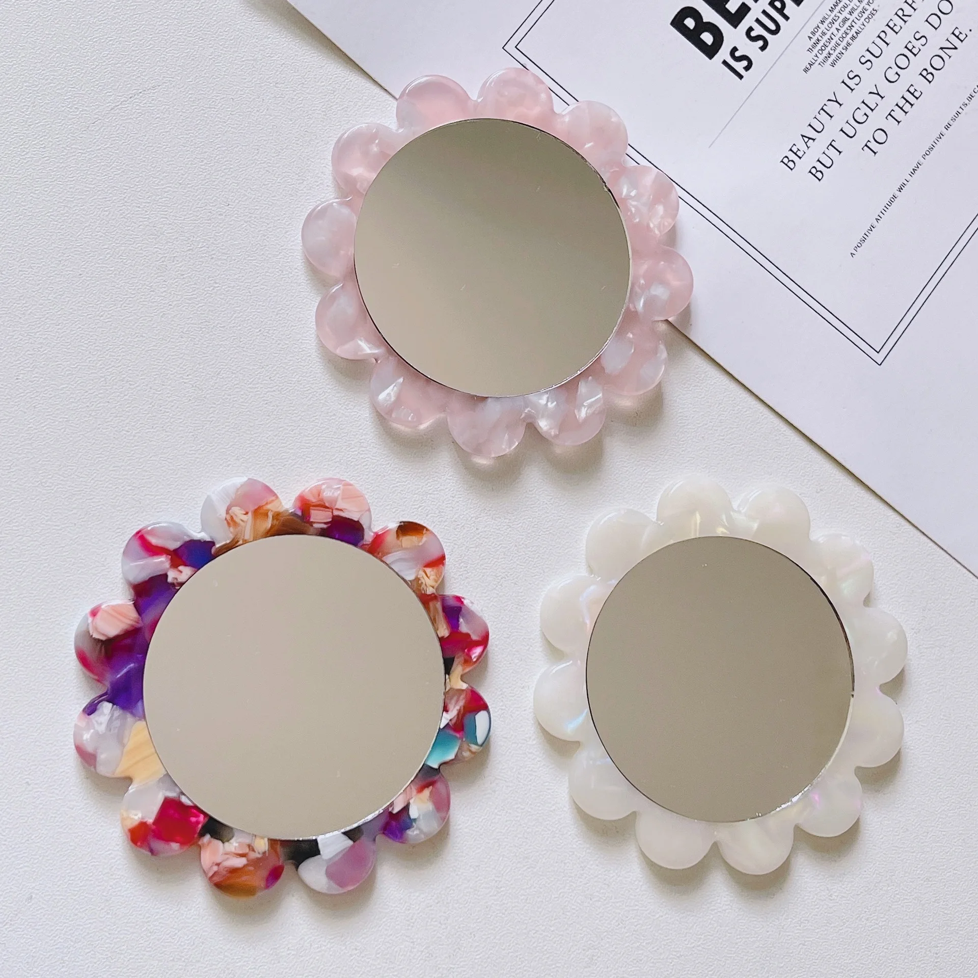 Makeup Mirror Hand Holding Mirror Flower Shaped Acetic Acid Makeup Mirror Handheld Circular Mirror Hand SPA Salon Compact Acetic Mirrors Cosmetic New