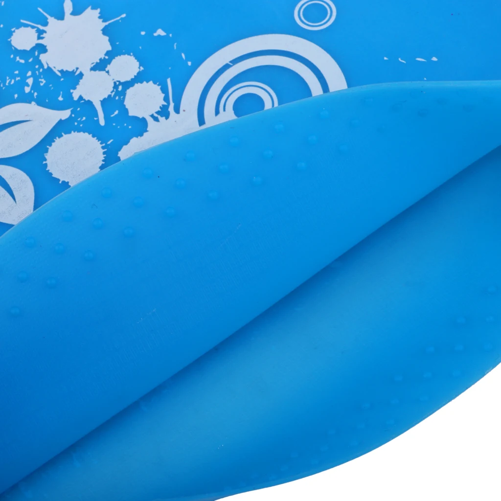 Длинная шапочка для плавания специально разработана для пловцов с длинными густыми или кудрявыми волосами