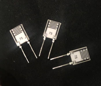 

100pcs HR202L Humidity Sensor Humidity Resistance Humidity Probe Black and White Volume 10 * 7 Without Shell