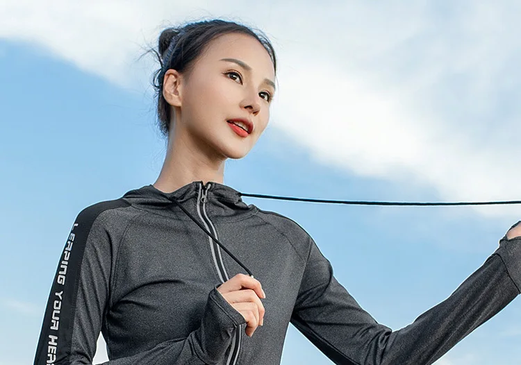 women-sport-long-sleeve_01