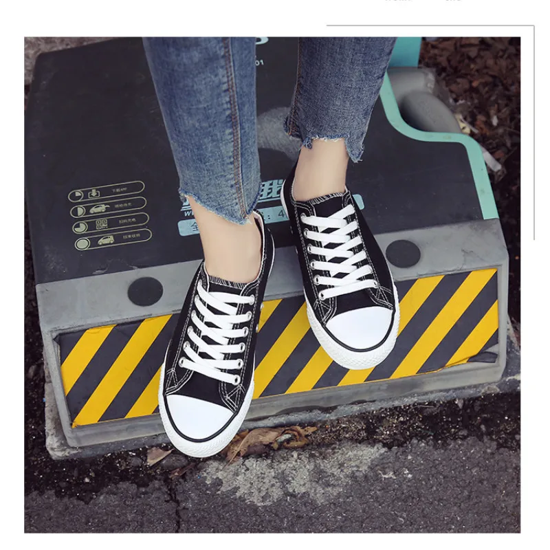 

2020 New Fashion spring and summer Women Shoes lace up Flats low up Solid Candy Color Canvas Classic Casual Sneakers Y20-5
