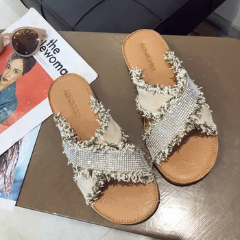 

2020 Summer Women Sandals Outside Slides Luxury Crystal Open Toe Flat Slippers Beach Dress Sexy High Quality Woman Shoes Silver