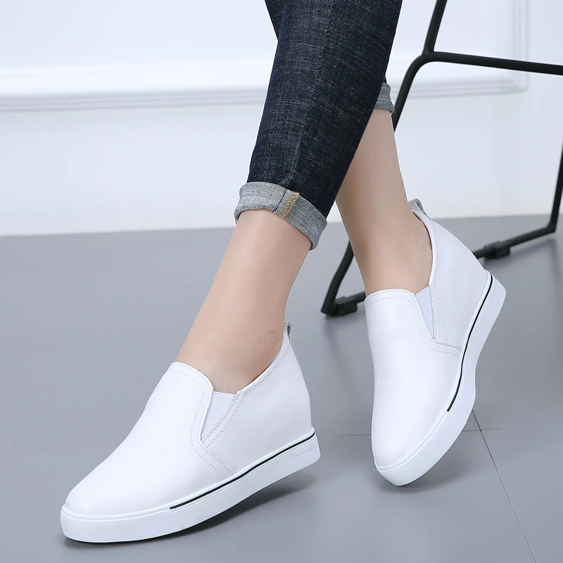 

Plardin New Women Flat Platform Coin Loafers Suede Leather Slip On Moccains Ladies Spring Shoes Flats Women Creepers Sneakers