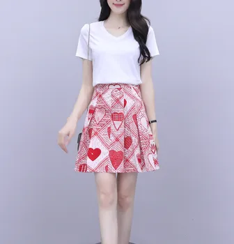 

HAMALIEL Sweet Summer New T-Shirt Two Piece Set 2020 Fashion Women Cotton V Neck White Tshirt + Mini Print Love Pleated Suits