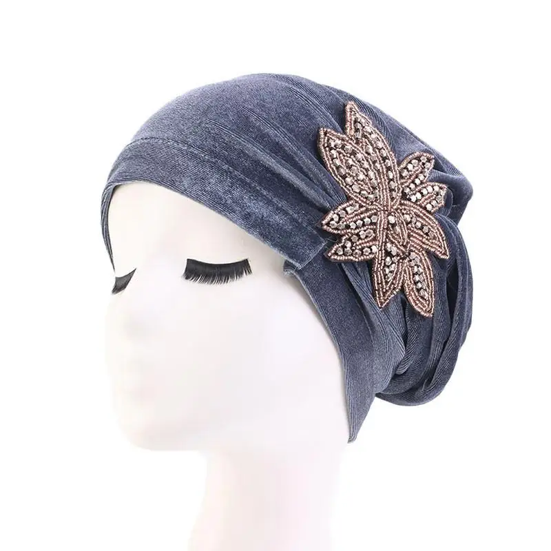 Серый Muslim Women Chemo Cap Turban Bonnet Hair Loss Velvet Headscarf Islamic Arab With Beads Flower Beanies Elastic Soft Cap - Цвет: Серый