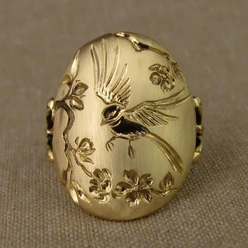 

Vintage Golden Bird Flower Branch Engraving Retro Ring Men Women Creative Designer Party Charms Jewelry Wedding Engagement Gift