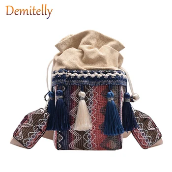 

Fashion Women's Bag Wide Shoulder Strap Ethnic Style Single Shoulder Messenger Bag Wild Tassel Small Square Bag Hardware Lock