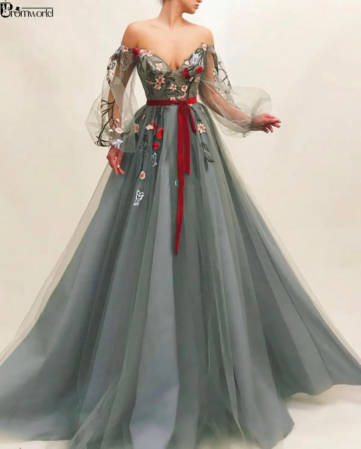 

Long Sleeve Muslim Evening Dress 2019 Embroidery Flowers Tulle Islamic Dubai Arabic Elegant Evening Gown Gray Formal Dress