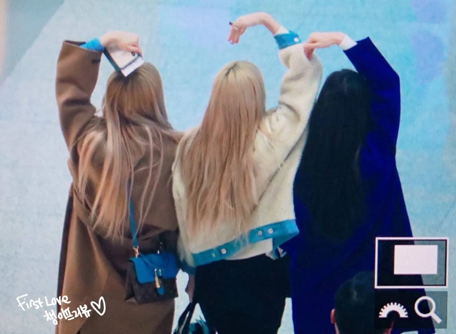 Kpop Blackpink Lisa женская новая зимняя теплая одежда утепленная шерстяная куртка женская уличная модная короткая кашемировая куртка пальто