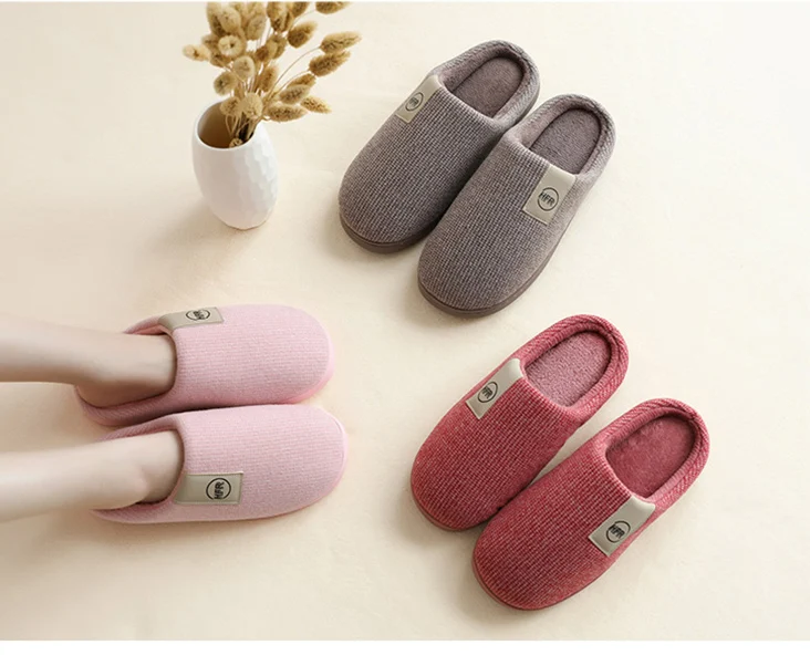 House Slippers Woman Large Size 43-47 Plush Comfortable Winter Woman Slippers For Home TPR Warm Slippers Women