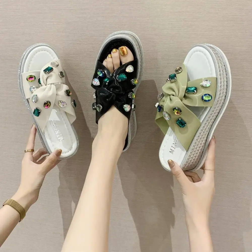 

Rhinestone Women Slippers Flip Flops Summer Slides Women Shoes Crystal Diamond Bling Beach Slides Sandals Casual Shoes Slip On