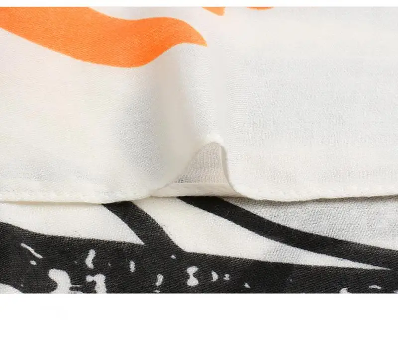 4429309925_590449100