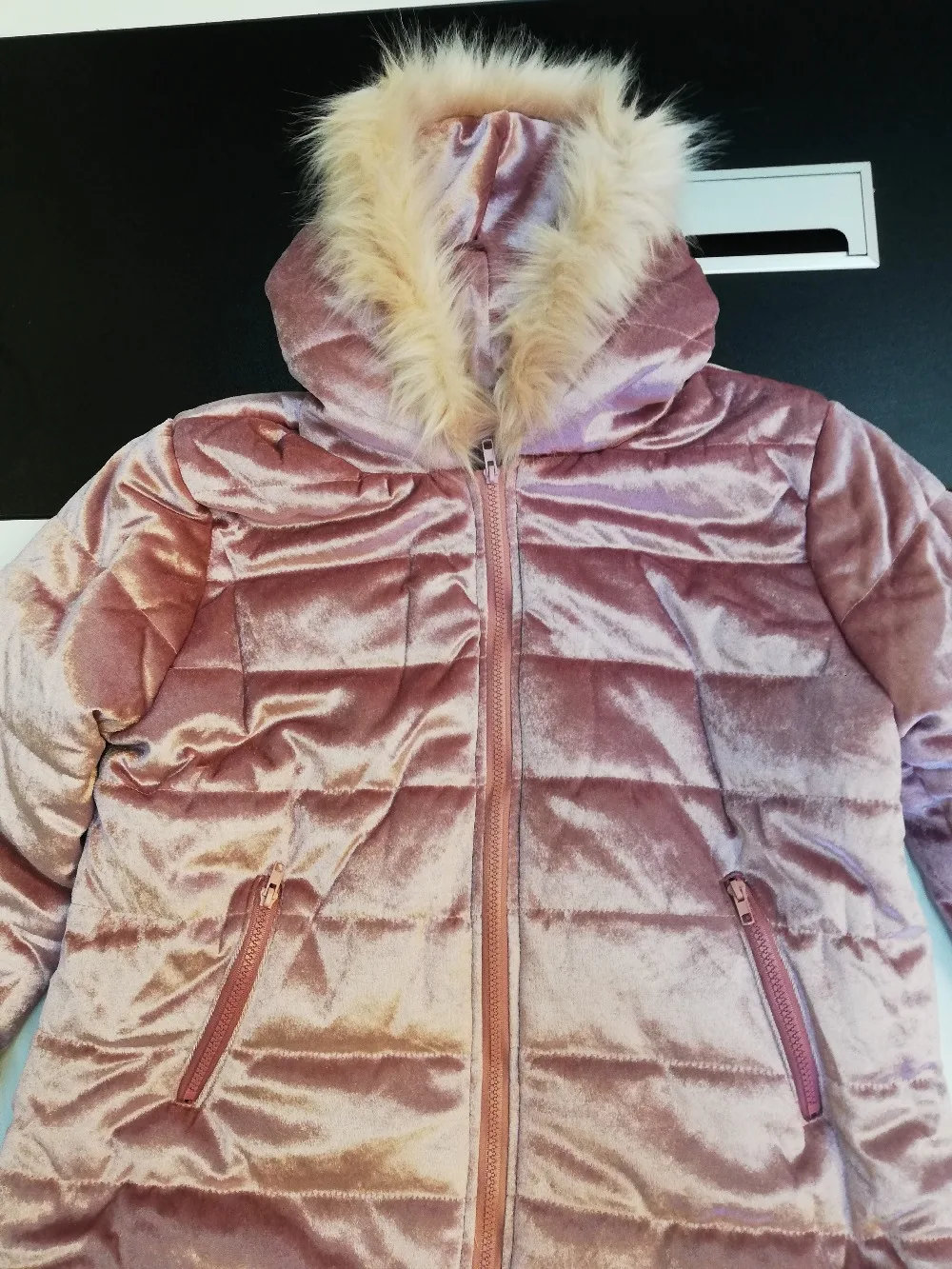 Женские куртки с хлопковой подкладкой серого и розового цвета с меховым капюшоном-воротником, толстая модная базовая зимняя верхняя одежда, зимняя бархатная куртка, пальто размера плюс