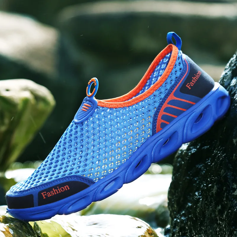 

New Style Summer COUPLE'S Outdoor Upstream Shoes Slip-on Mesh Lightweight Breathable Casual Running Shoes Sandals