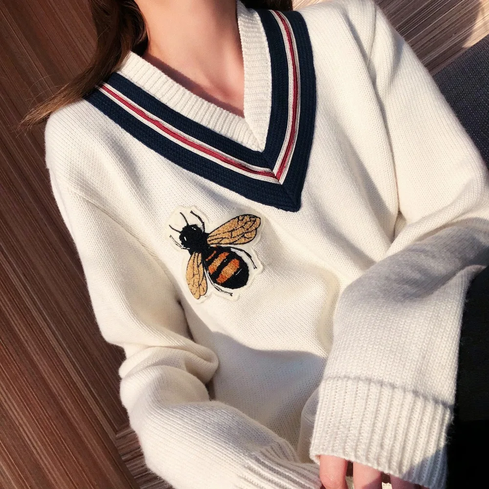 sweater embroidery cartoon bee 