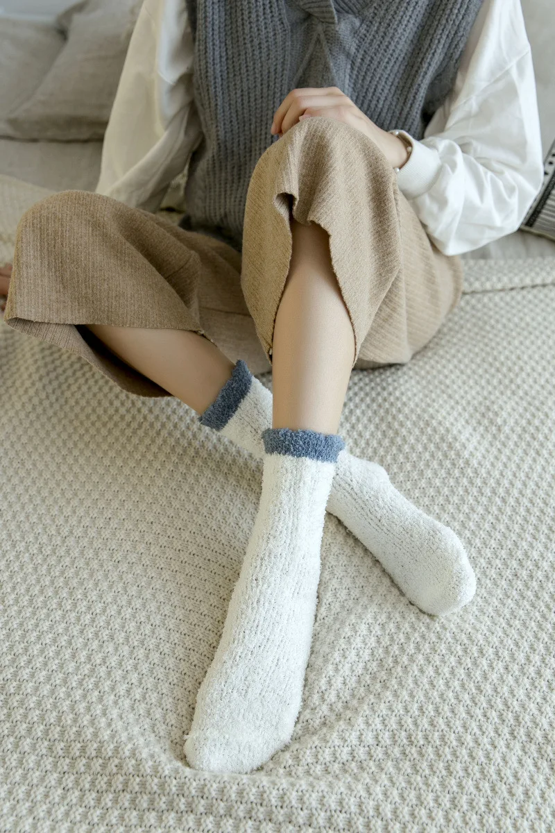 Модные новые однотонные женские носки зимние теплые лоскутные дезодоранты милые модные короткие дикие трендовые зимние носки женские удобные