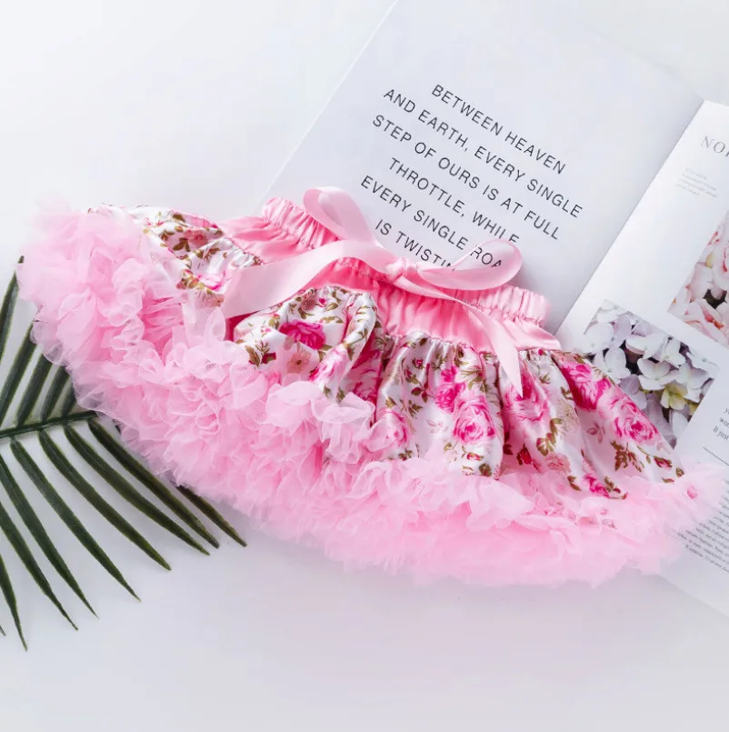 Новые подарки на день рождения, кружевные боди с рукавами для маленьких девочек+ повязка-корона+ платья-пачки с цветочным рисунком, костюм из 3 предметов, розовые комплекты одежды для малышей