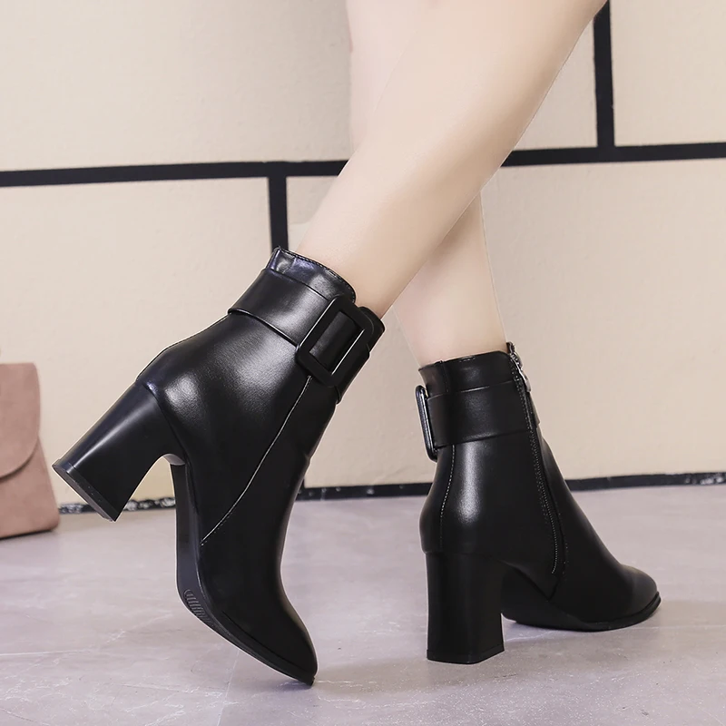 Women's Thick High Heels and Ankle Boots Thick Pointed Black and White Women's Short Elegant Decorative Ankle Buckle 2023