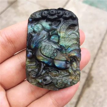 

Beautiful crystal carvings natural hand-carved labradorite stone chicken head necklace fashion jewelry gifts 1pcs