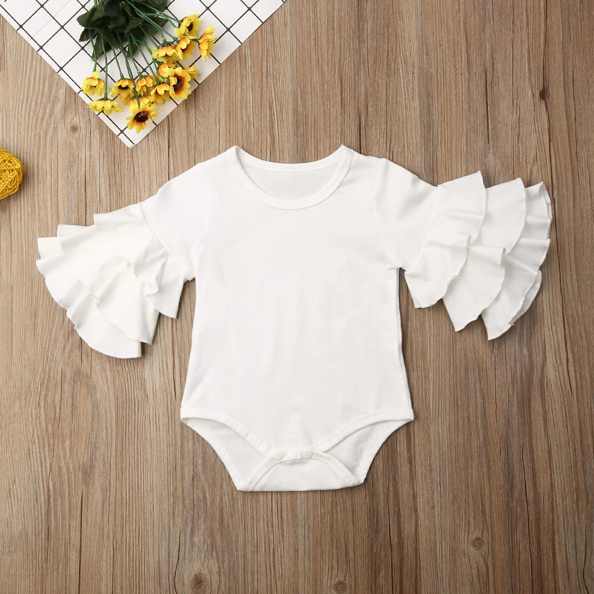 Коллекция года, весенне-осенняя одежда для малышей Милая Одежда для новорожденных девочек боди с длинными рукавами и рюшами однотонные комбинезоны, повседневная одежда