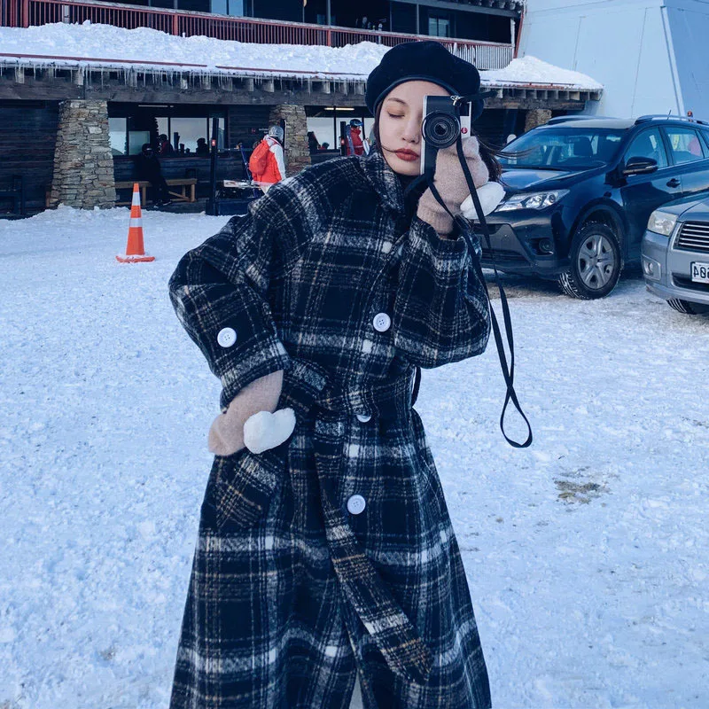 

Retro Classic Black And White Lattices Woolen Jacket Women's 2020 Winter New Style Popular Hepburn Wind Long over-the-Knee Duffl