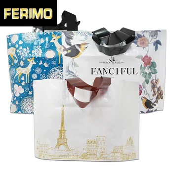 

30Pcs Fashion Plastic Shopping Bag With Handle Eiffel Towle Deer Printed Gift Merchandise Clothes Packaging Store 3 Sizes Retail