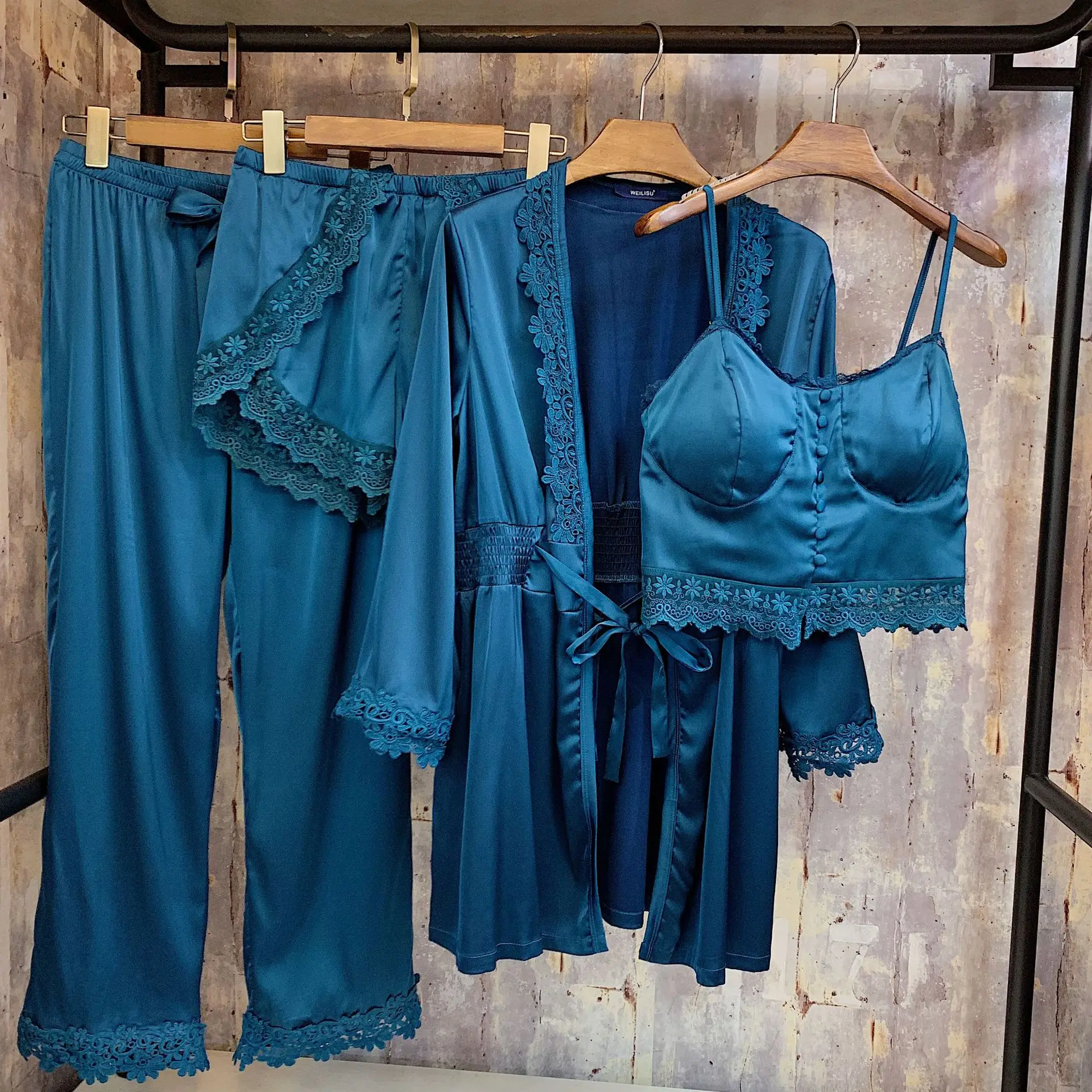 Satin Sleepwear Female with Chest Pads Sexy Women Pajamas Lace Slik Sleep Lounge 4 Pieces Sets Elegant Ladies Homewear