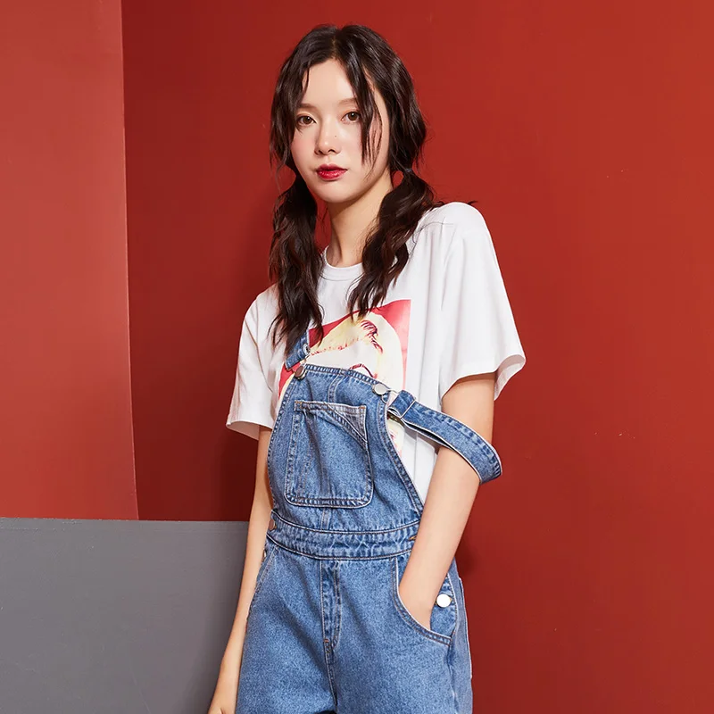 Kopen LEIJIJEANS 2019 herfst Plus size vrouwen jeans lichtblauw strap jeans college wind meisje casual negen punten band meisje jeans 9118