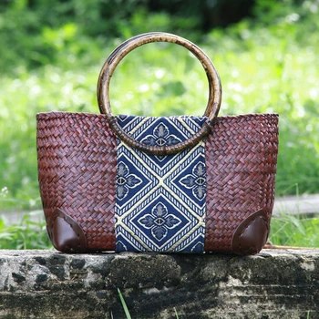 

The new straw bag 2020 Thai version of the women's handbag fashion vintage vine bag package beach package