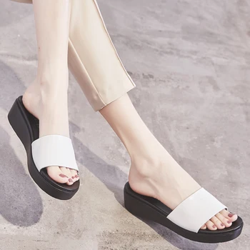 

Summer Slippers 2020 PU Leather Leisure Shoes Transparent Open Toe Flip Flops Clear Women Outdoor Flat Beach Slides Thick Bottom