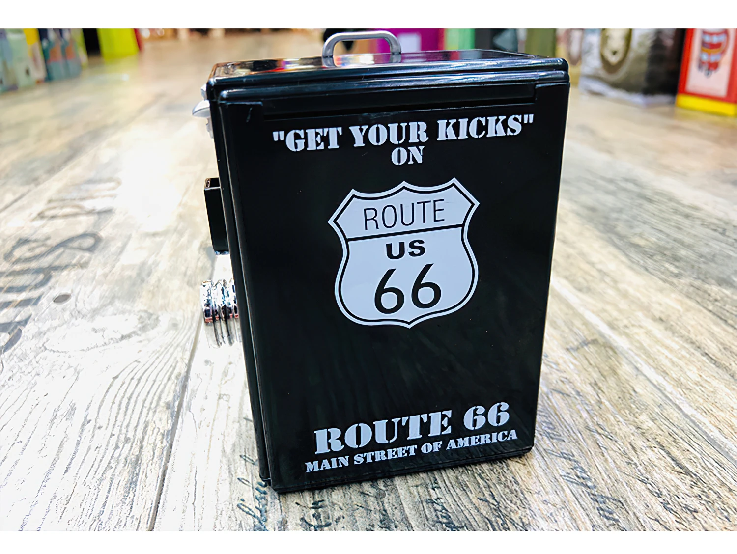 Retro Vending Machine Style Toothpick Case Creative Plastic Pressing Toothpicks Holder Dispenser Home Decor Table Toothpick Box
