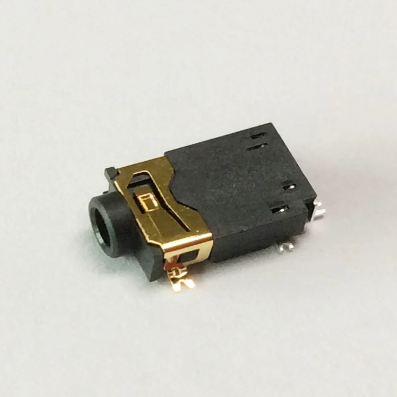 TC320 earphone jack.2