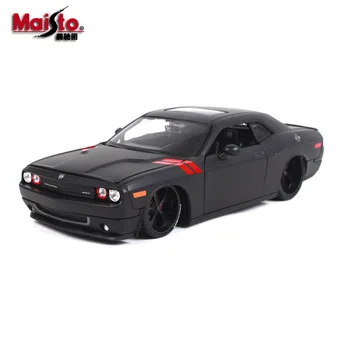

MAISTO 1:24 2008 DODGE CHALLENGER DESICN Simulation Alloy Car Model Car Model Decoration for Kids Toy and Gifts Free Shipping