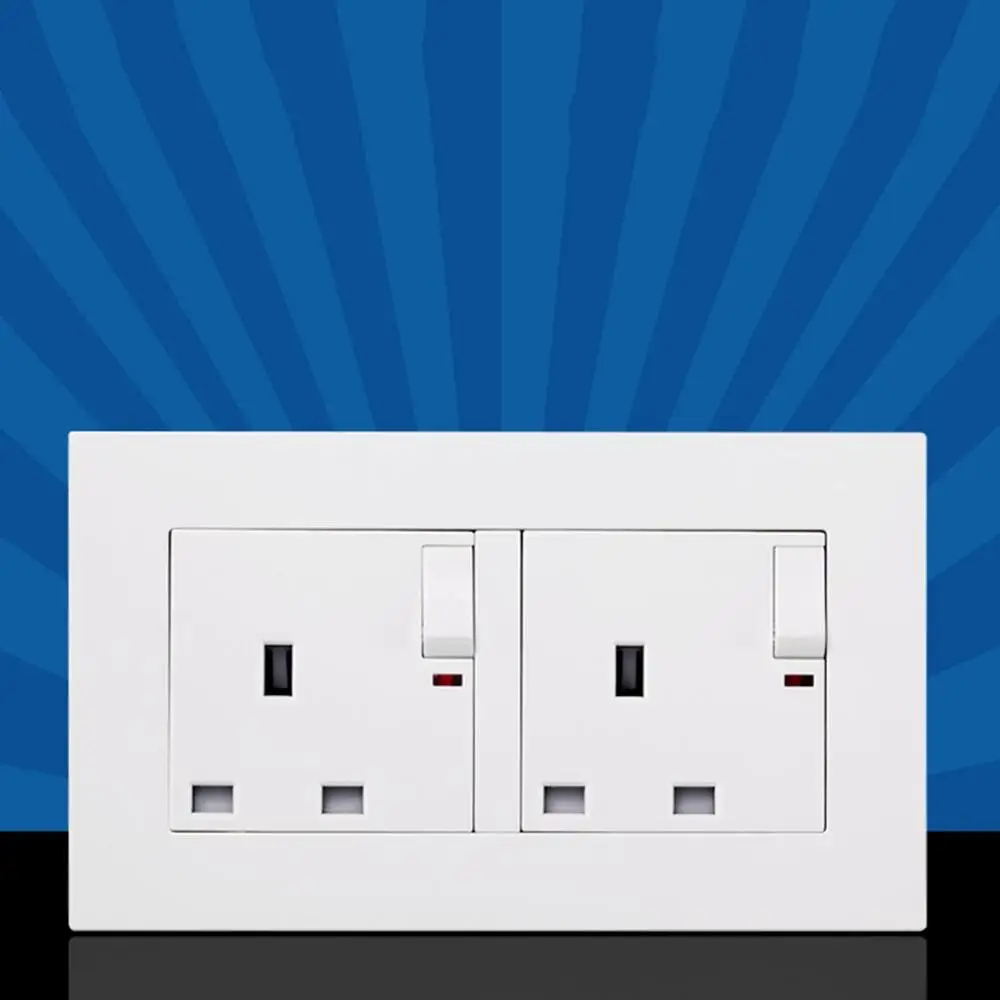Hogar Reino Unido Panel De Enchufe Cuadrado Con Interruptor De