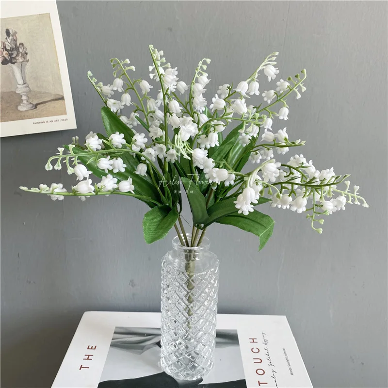 Wholesale Flowers, White Lily of the Valley (25 stems)