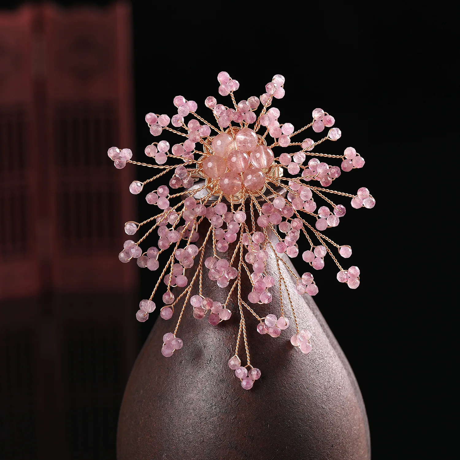 TANGTANG Costume Brooch Amethyst Corsage Elegant Brooch New Crystal Brooch Hand-woven Gypsophila Freshwater Pearl Brooch Fashion