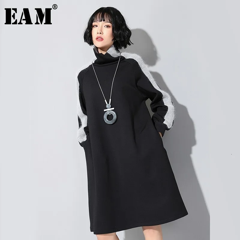 

[EAM] 2019 New Autumn Winter High Collar Long Sleeve Black Ribbon Hit Color Split Joint Loose Dress Women Fashion Tide JL232